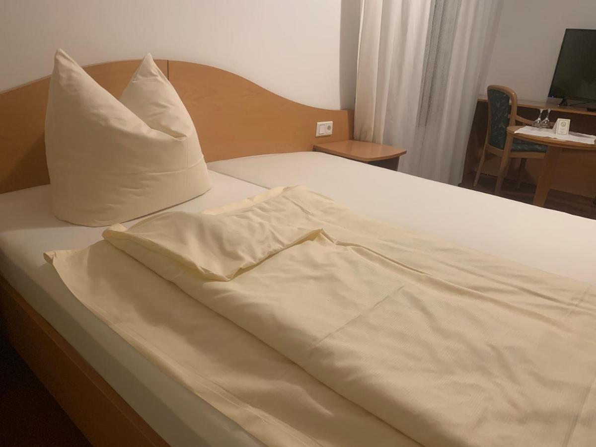 Hotel & Restaurant Rosenhof 伯根 外观 照片