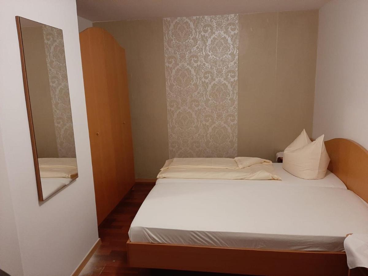 Hotel & Restaurant Rosenhof 伯根 外观 照片