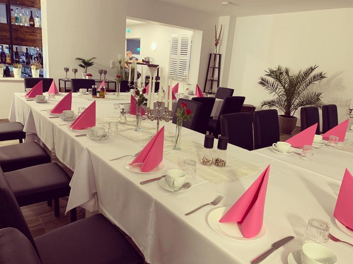 Hotel & Restaurant Rosenhof 伯根 外观 照片