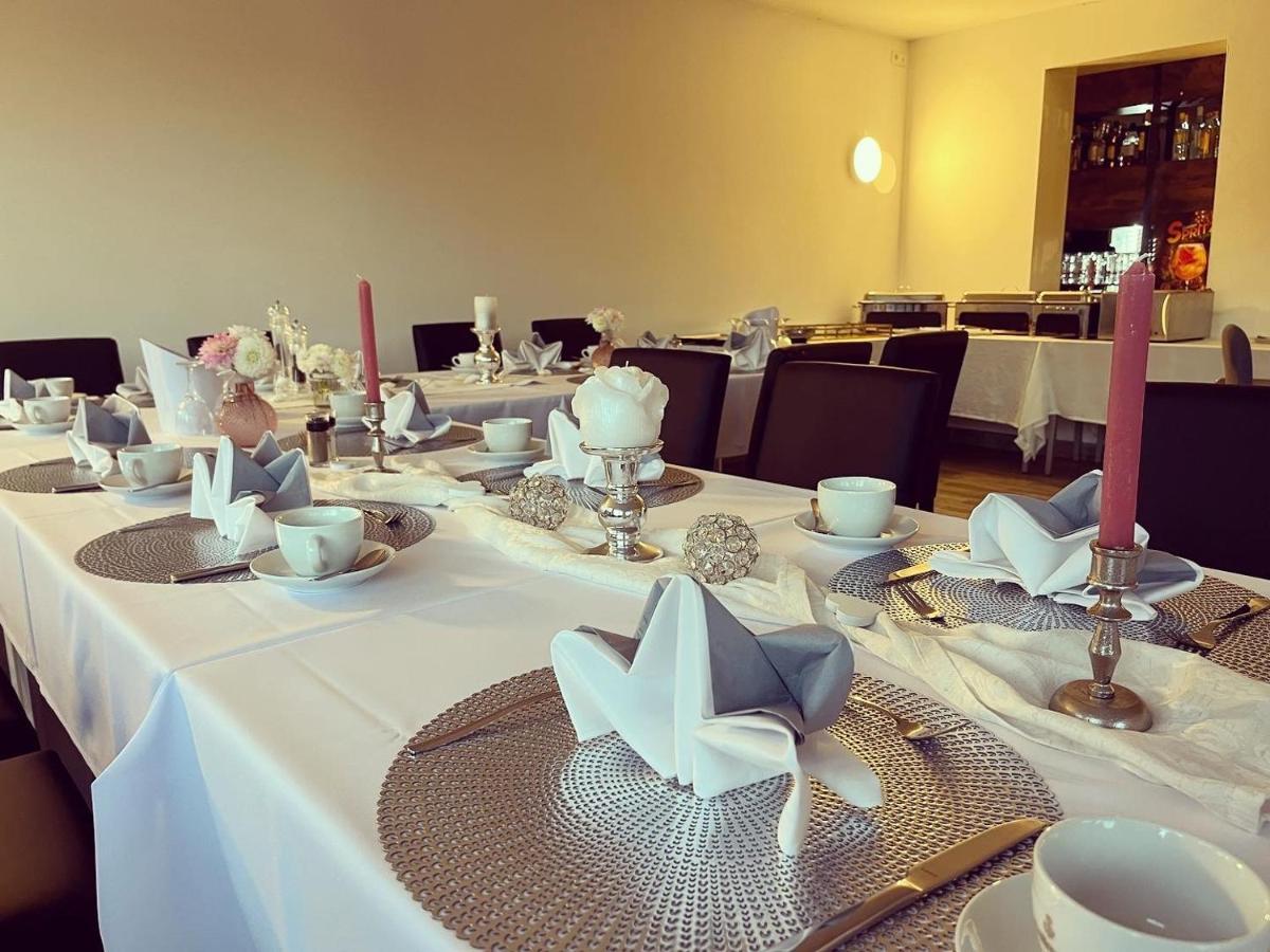 Hotel & Restaurant Rosenhof 伯根 外观 照片